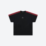 4-Stripe Loose-fit T-shirt